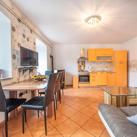 Prázdninový dům Theodora By Interhome Grižane